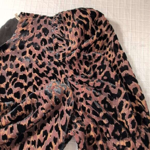 Elie Tahari Noelle Leopard Print Velvet Burnout Blouse, size Medium - Picture 8 of 12